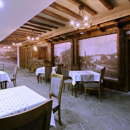 Hotel Happy Gjakova Esterno foto