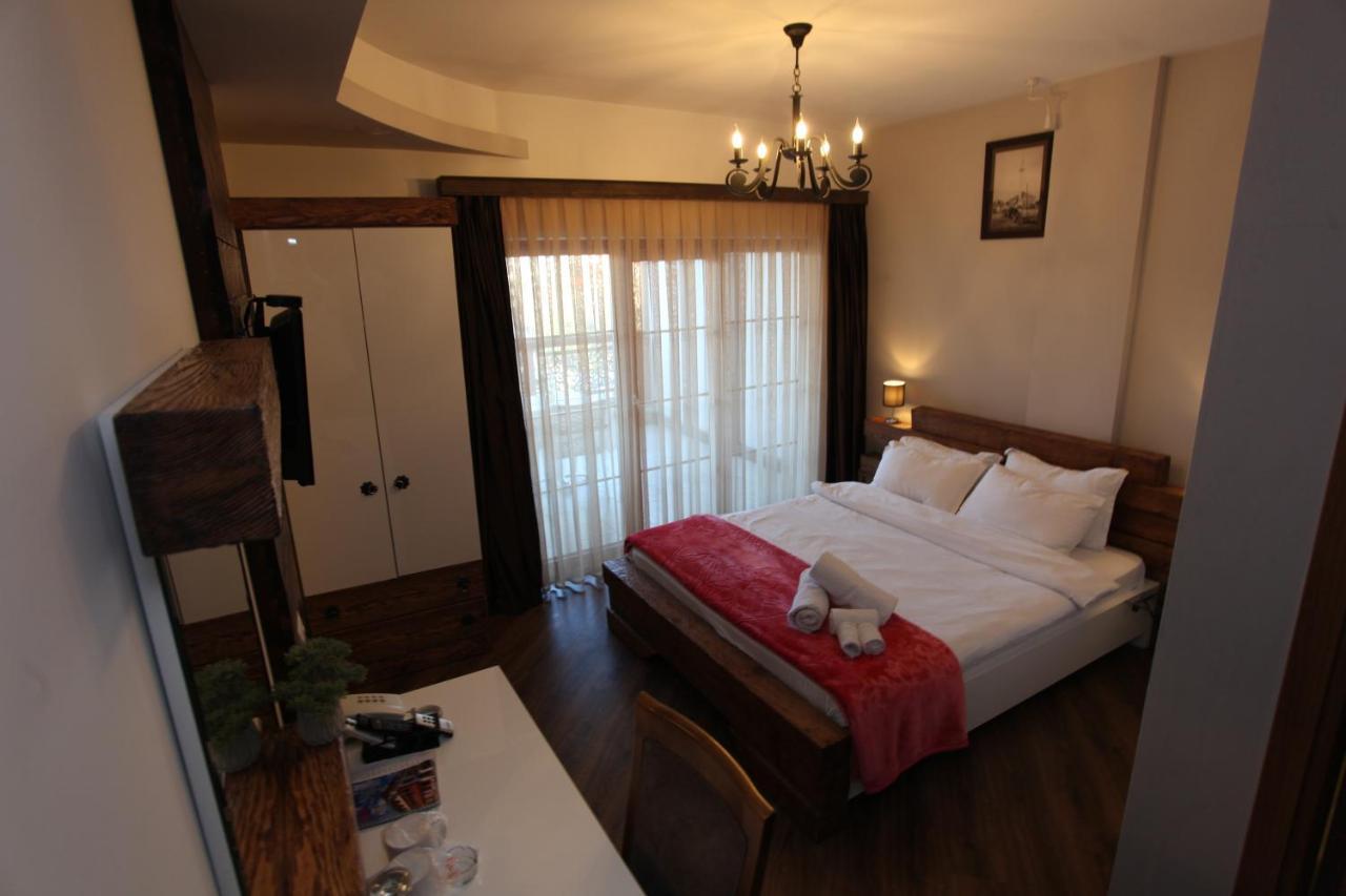 Hotel Happy Gjakova Esterno foto