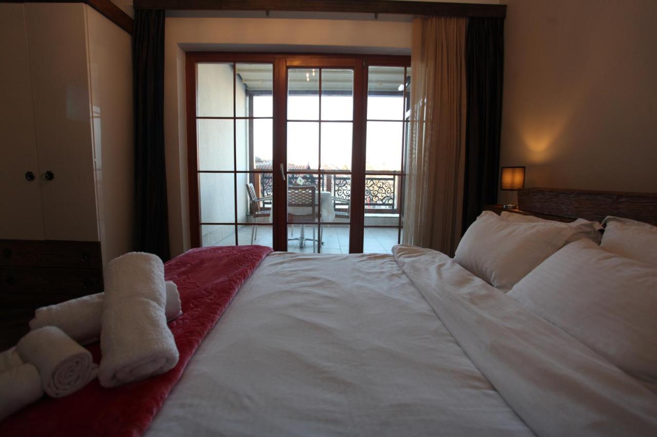 Hotel Happy Gjakova Esterno foto
