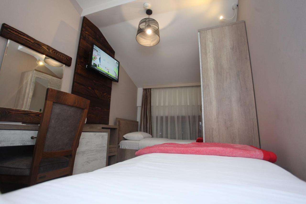Hotel Happy Gjakova Esterno foto
