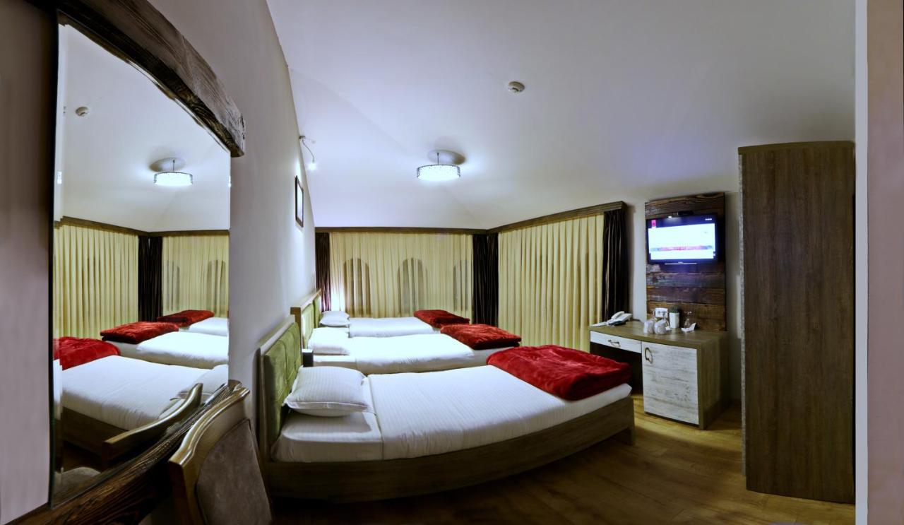 Hotel Happy Gjakova Esterno foto